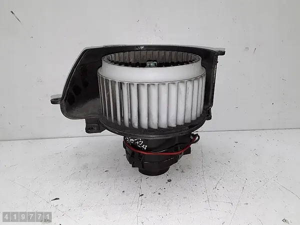 Moteur de soufflerie de chauffage Opel Astra 2006 52407543 image 1