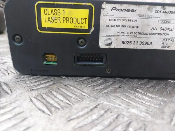 Changer CD Pioneer OEM 6025313990A pour Renault Espace III image 7