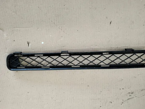 Griglia centrale superiore anteriore Toyota RAV4 III 2005-2008 OEM image 3