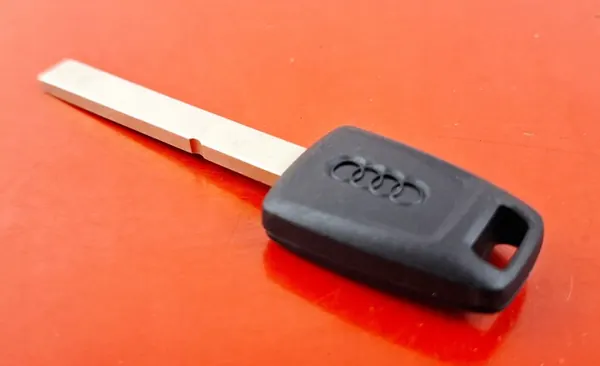 Clé d'urgence toit Audi A4 Cabrio B6/B7 OEM 8H0825381 55 image 3