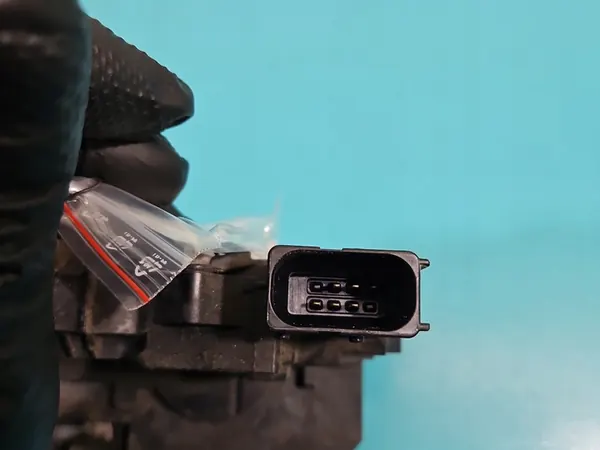 Vänster Baklås 13258265 Opel Corsa D 6 Pin image 6