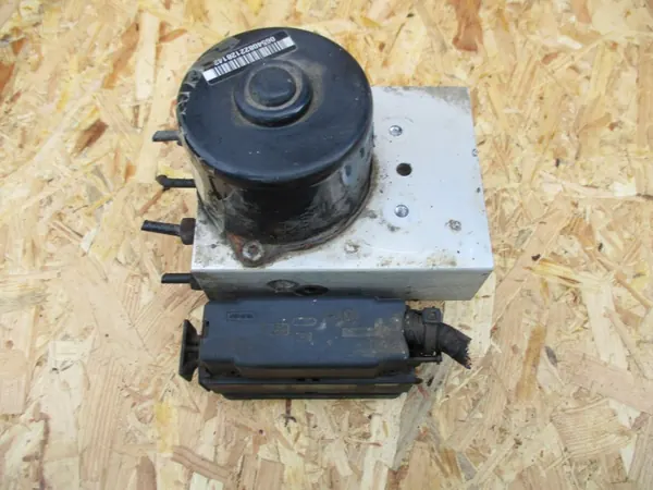 VW T5 ABS/ASR-pumppu OEM 7H0614111G 7H0907379G image 3