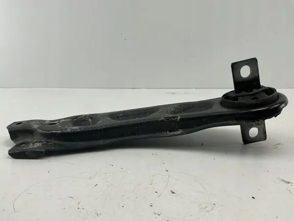 Bakre Kontrollarm Mercedes-Benz A W176 2016 image 9