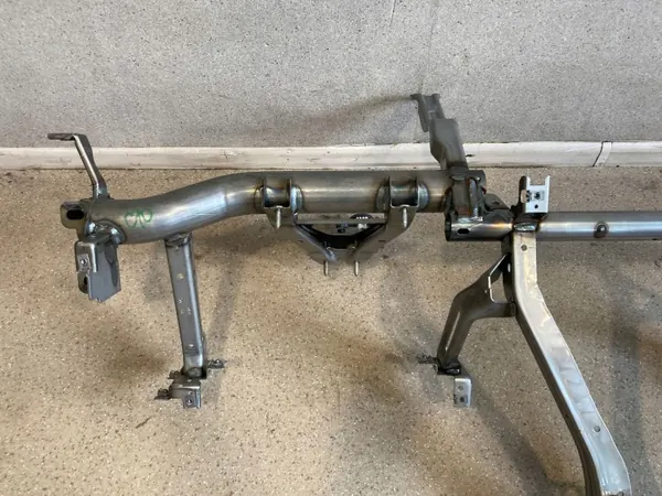 BMW X1 U11 Dashboard Versterking OEM 9644421 image 3