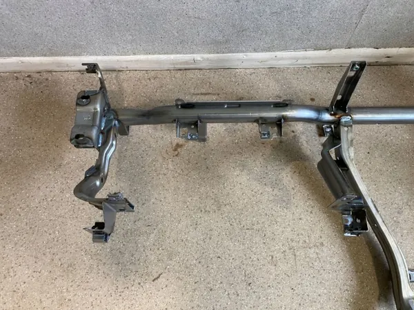 BMW X1 U11 Dashboard Versterking OEM 9644421 image 6