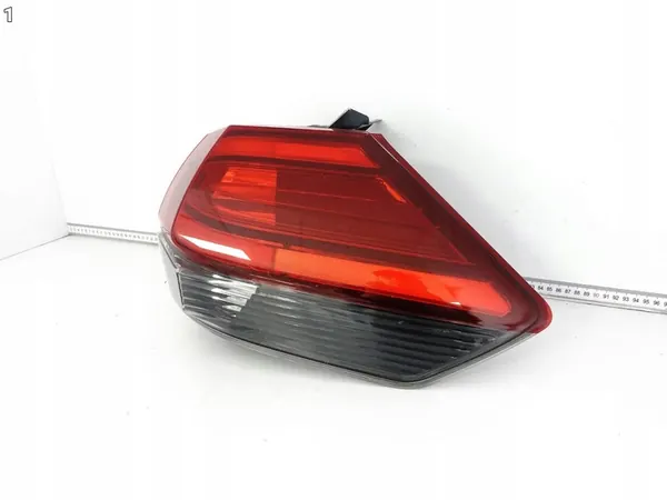 Nissan X-Trail III T32 Höger Bakljus LED Europa image 2
