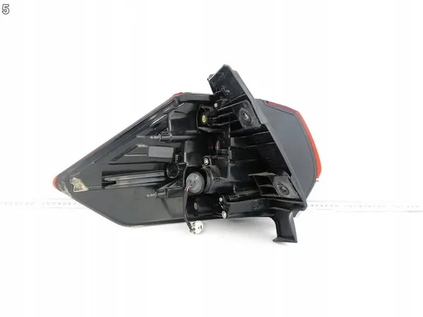 Nissan X-Trail III T32 Höger Bakljus LED Europa image 6