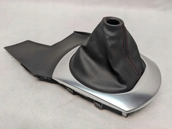 Cadre de levier de vitesse OEM N243-64341 Mazda MX-5 ND image 2