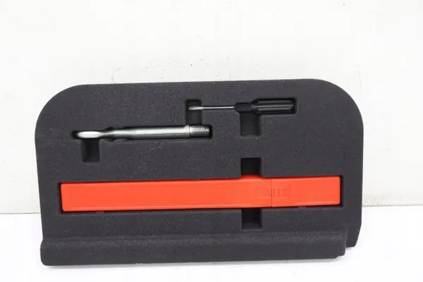 Kit de réparation tapis coffre Maserati Grecale OEM 670158109 image 2