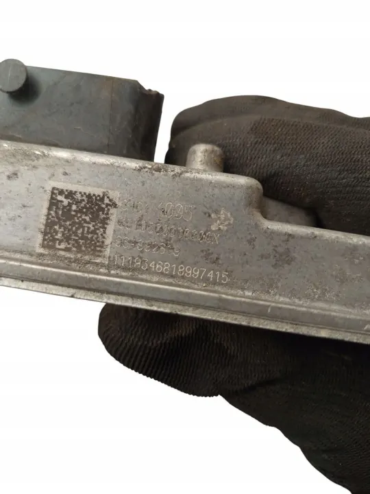 Chevrolet Suburban Aufhängungsmodul OEM 84614005 image 3