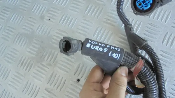 Manguera AdBlue Volvo OE para FH E5 - Pieza OEM image 7