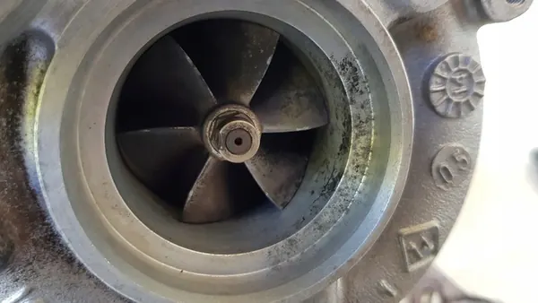 Turbo para Audi S8 D4 Lift 4.0 TFSI Derecho image 4