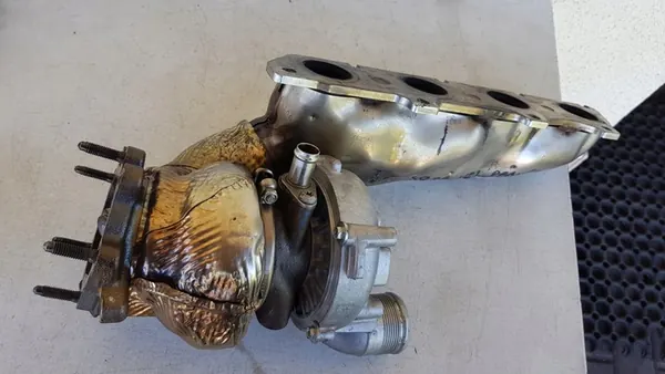 Turbo para Audi S8 D4 Lift 4.0 TFSI Derecho image 6