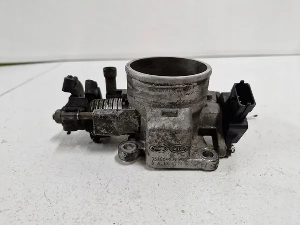 HYUNDAI TUCSON I 2.0 B Luftdrossel 35100-23751 image 2