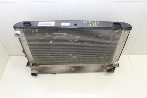 Conjunto de Radiadores BMW E60 E61 2.5D image 4