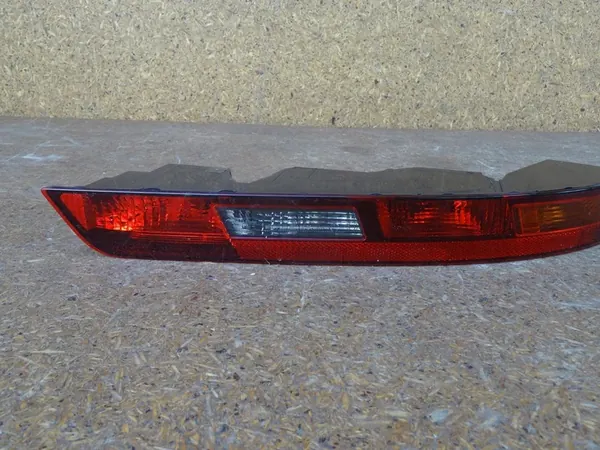 AUDI Q3 8U LIFT 15-18 Luz Trasera Derecha OEM 8U0945096B image 2