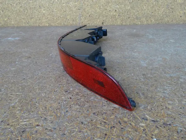 AUDI Q3 8U LIFT 15-18 Luz Trasera Derecha OEM 8U0945096B image 4