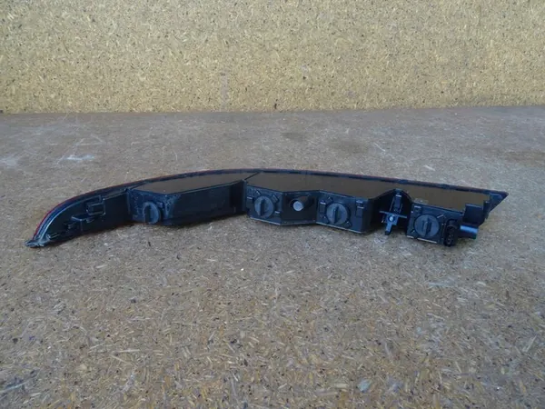 AUDI Q3 8U LIFT 15-18 Luz Trasera Derecha OEM 8U0945096B image 6