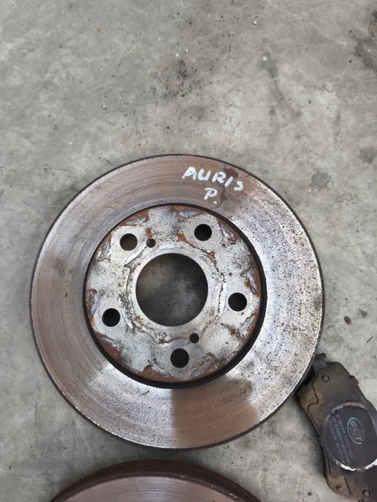 Discos e Pastilhas de Freio Dianteiros Toyota Auris I Lift 1.6 VVTI image 3