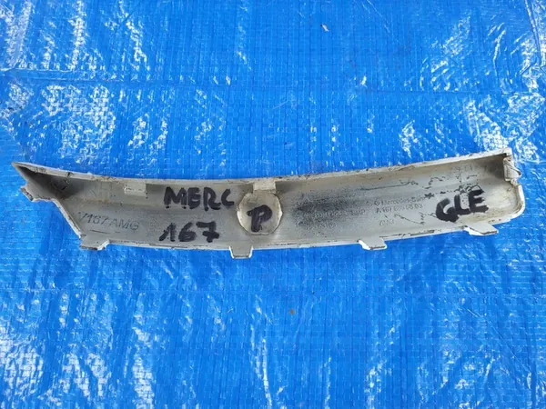 MERCEDES GLE W167 | Rivestimento destro paraurti anteriore AMG A1678855803 image 5