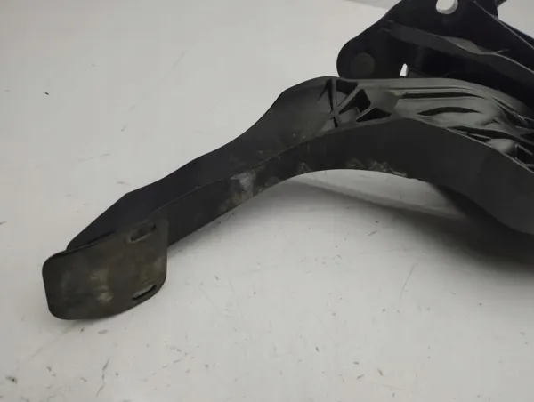 Skoda Octavia Mk4 Kopplingspedal OEM 5Q2721059 image 5