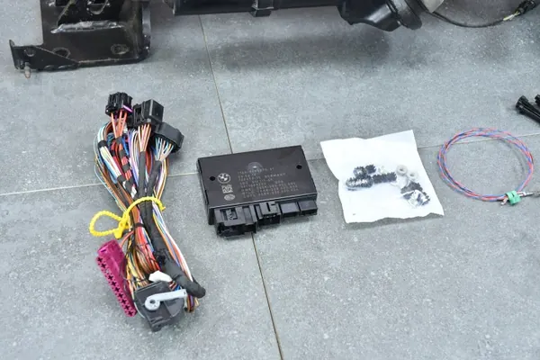 Kit de engate elétrico OEM 662358389 para BMW X5/X6 image 4
