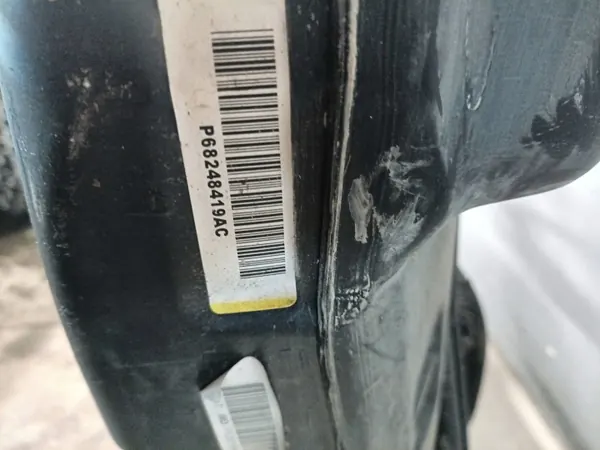 Réservoir carburant Dodge Durango OEM 68248419AC - Complet image 6