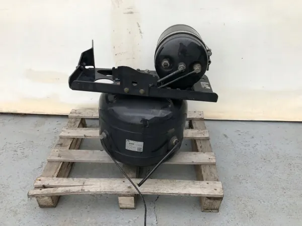 Tanque de ar 35L MAN TG3 Euro 6 OEM 81514016163 image 2