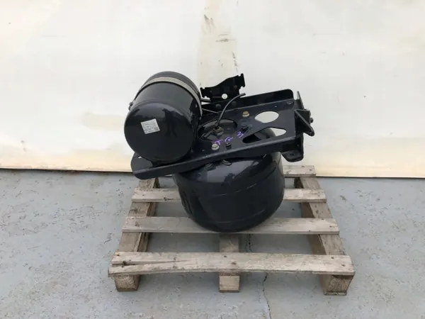 Tanque de ar 35L MAN TG3 Euro 6 OEM 81514016163 image 3