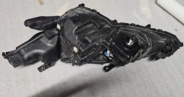 Toyota Camry VIII XV70 2019 Faro Derecho image 5