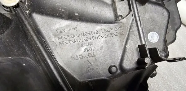 Toyota Camry VIII XV70 2019 Faro Derecho image 6