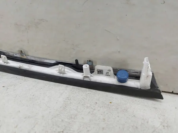 OEM 3G8941654-Kolumb LED DRL höger fram för VW Arteon image 7