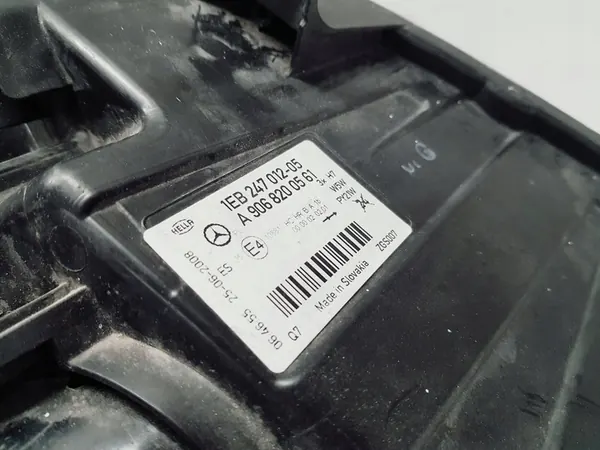 LINKER KOPLAMP MERCEDES SPRINTER 906 A9068200561 image 4