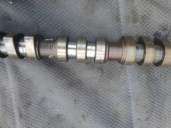 Insugningskamaxel Audi S3 1.8 T image 8