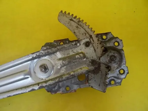 OEM DRC4052 Régulateur Vitre Manuel Droit Avant Suzuki image 5