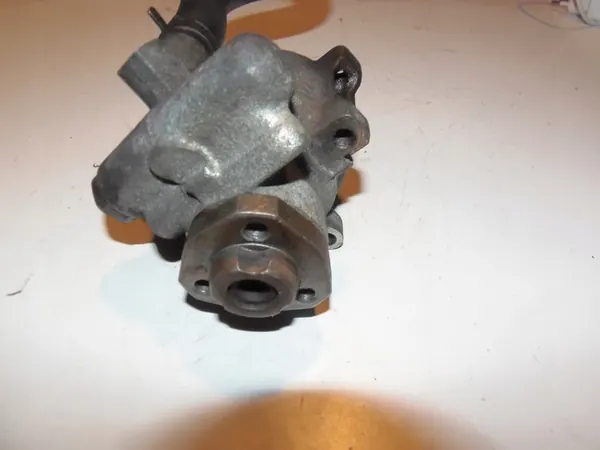 Bomba de direção assistida Seat Ibiza II 1.4 i 26046395WB image 4