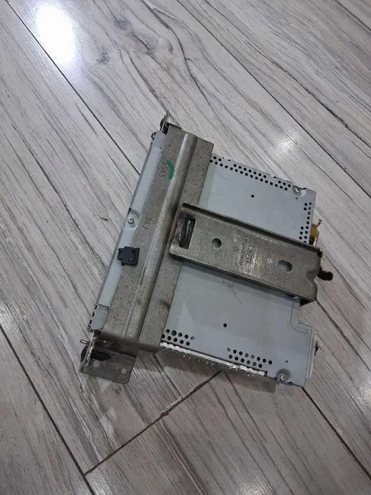Rádio OEM 281153870R para Renault Captur - Usado image 4