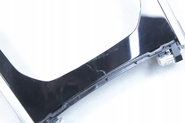 Tunnelram piano svart OEM 8096319 BMW M8 image 4