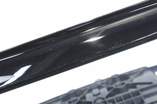 Tunnelram piano svart OEM 8096319 BMW M8 image 5