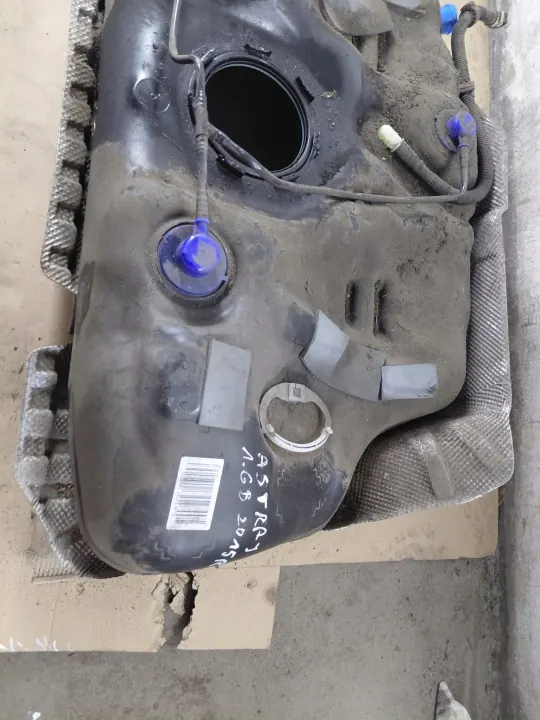OPEL ASTRA J Kraftstofftank OEM - Gebraucht image 3