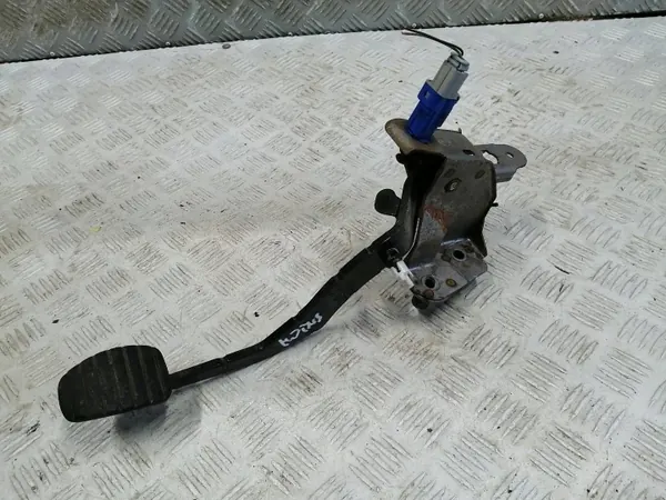 Kytkinpoljin OEM 8200519353 Renault Modus Liftille image 2