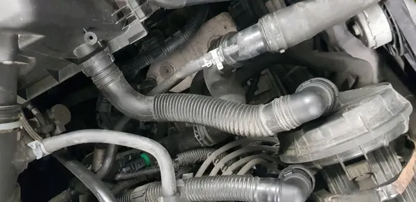Suporte da Bomba de Ar VW 2.0 115cv - Peça OEM image 4