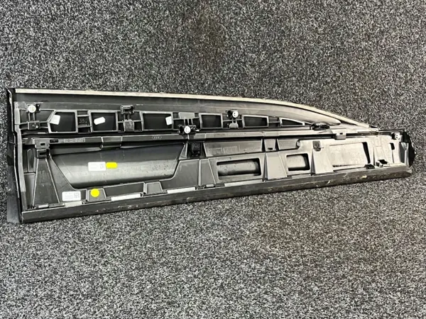 OEM 85H853959A Onderste Deurbescherming Links Audi Q6 image 7