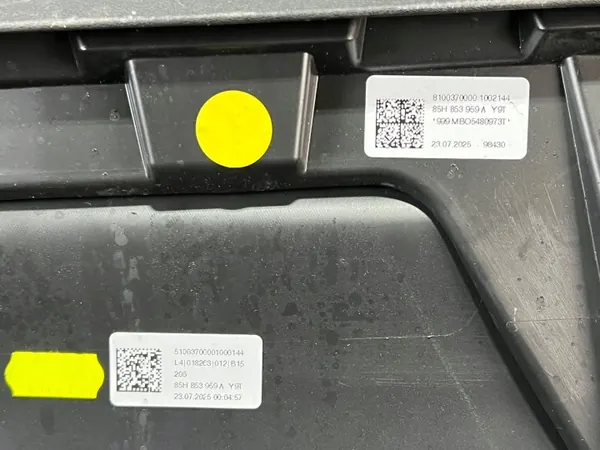 OEM 85H853959A Onderste Deurbescherming Links Audi Q6 image 9