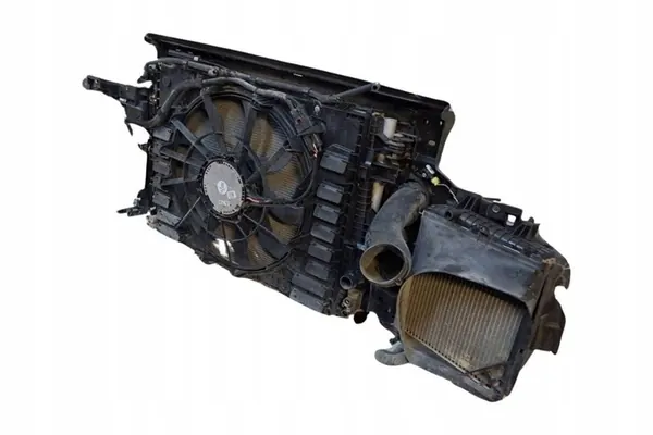 Radiador VW Touareg 3.0L 2012 7P0807109B image 3