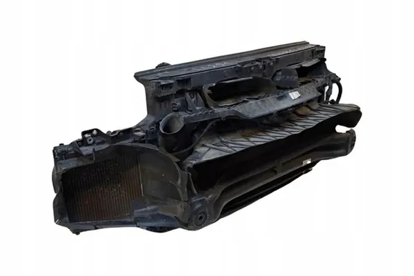 Radiador VW Touareg 3.0L 2012 7P0807109B image 8