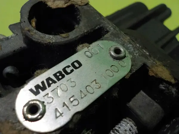 Compresseur de Suspension BMW X5 E53 LIFT 3.0 D image 4