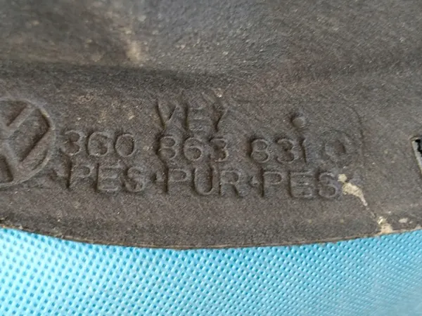 VW PASSAT B8 VARIANT 1.5 TSI 2024 Motorhaubenisolierung 3G0863831A image 9