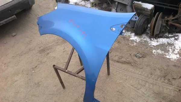 Vänster Framskärm Renault Clio III Lift 195 OEM image 3