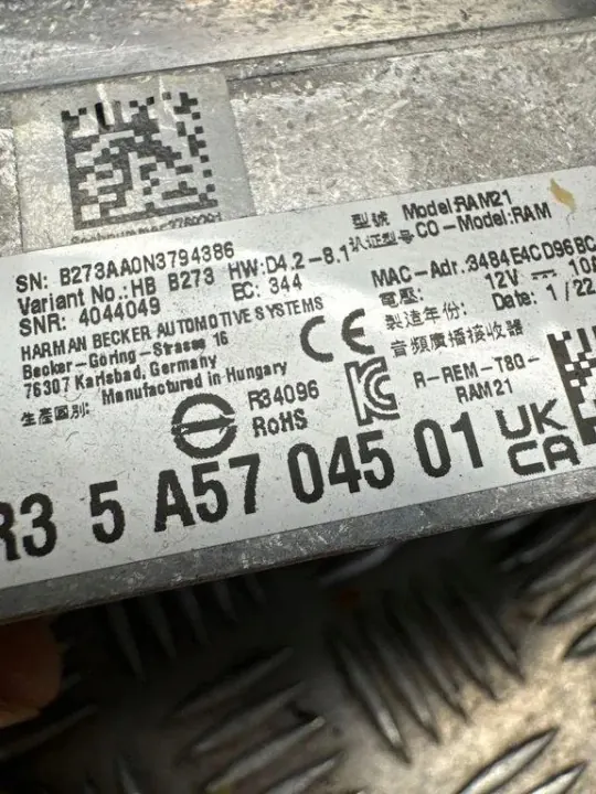 Amplificador BMW OE 5A57045 usado - Ajuste directo image 3